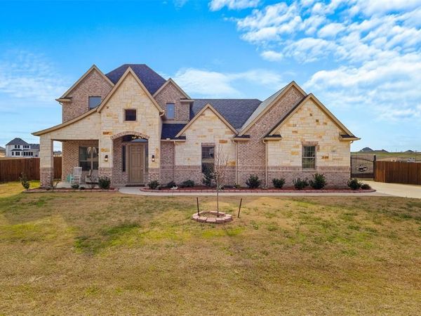 140 Highgate Drive, Venus, TX 76084