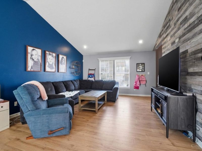 100 Pleasant Hill Boulevard, Franklin, OH 45005 Photo 7