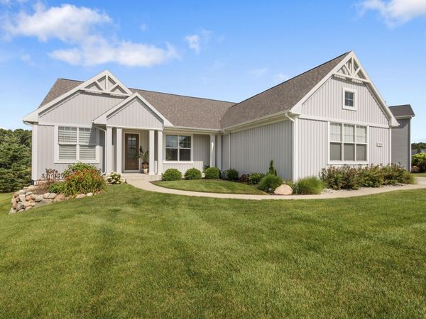 7876 Turning Stone, Kalamazoo, MI 49009