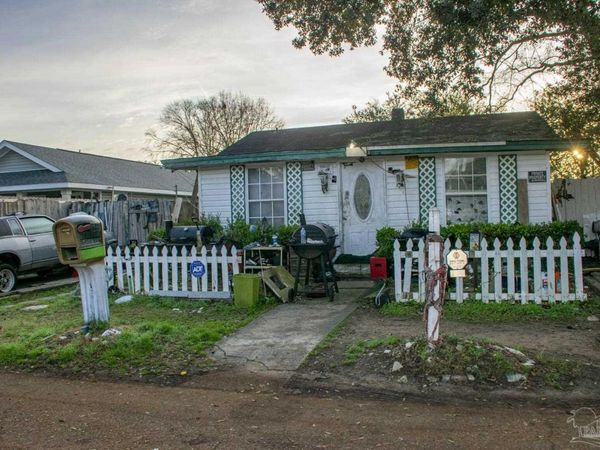 1216 1/2 N X St, Pensacola, FL 32505