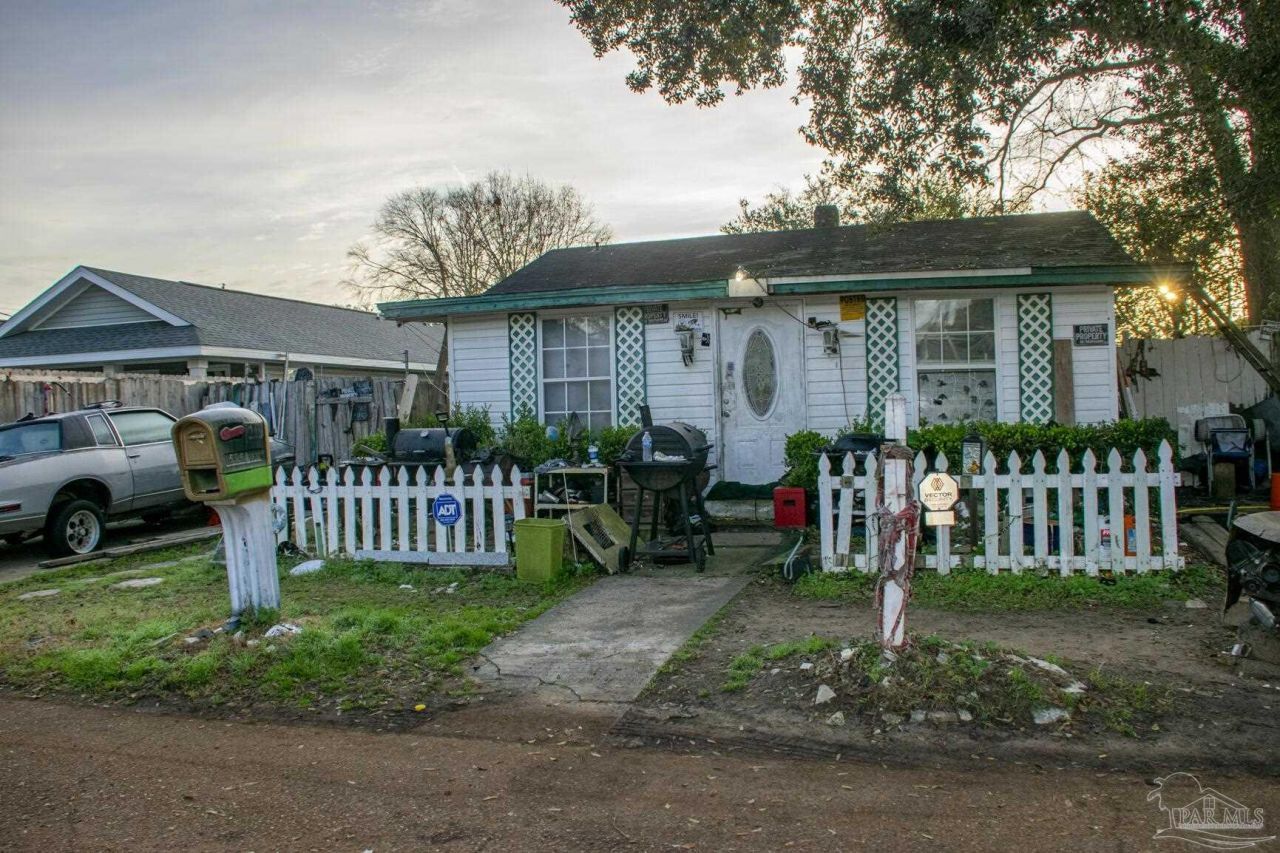 1216 1/2 N X St, Pensacola, FL 32505 Main Photo