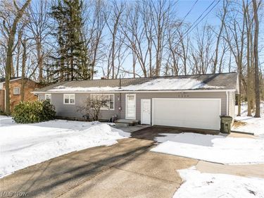 2550 Eaver Street NW, Uniontown, OH 44685