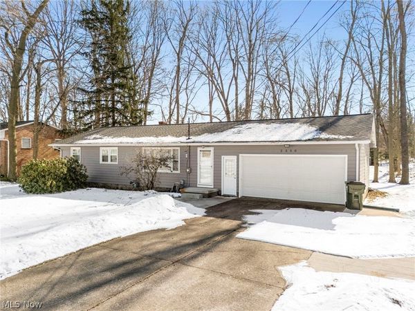 2550 Eaver Street NW, Uniontown, OH 44685