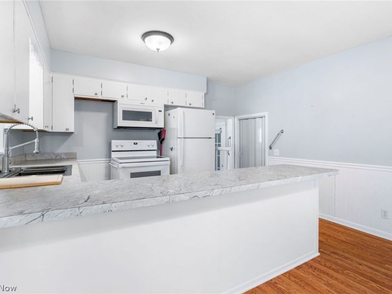 2550 Eaver Street NW, Uniontown, OH 44685 Photo 12