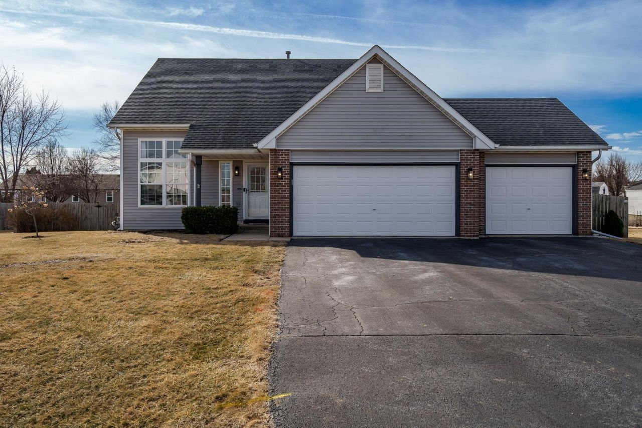 148 Prairie Moon Drive, Davis Junction, IL 61020 Main Photo