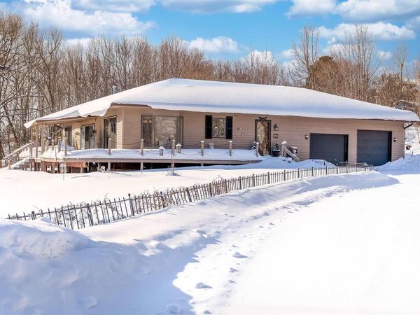 107 S 4th St, Bayfield, WI 54814