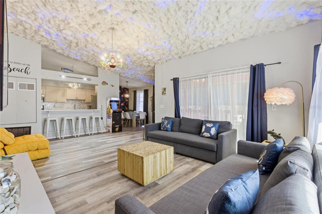 527 Beach Road, Sarasota, FL 34242 Photo