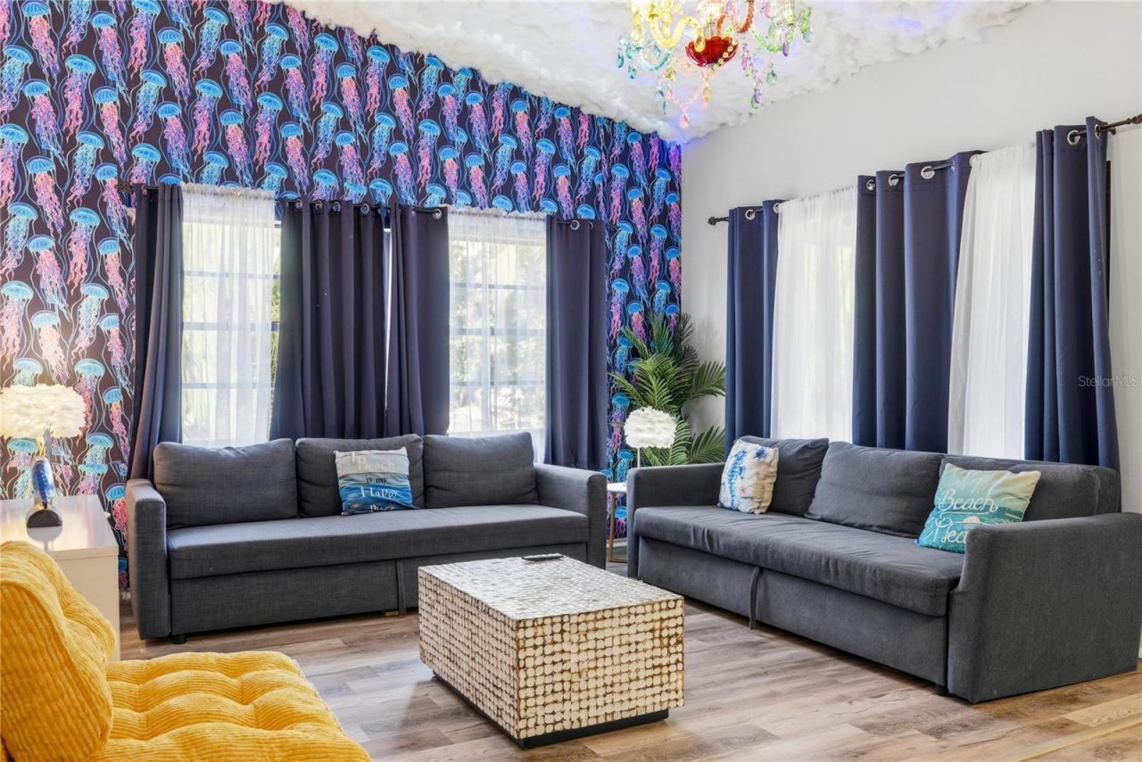 527 Beach Road, Sarasota, FL 34242 Photo