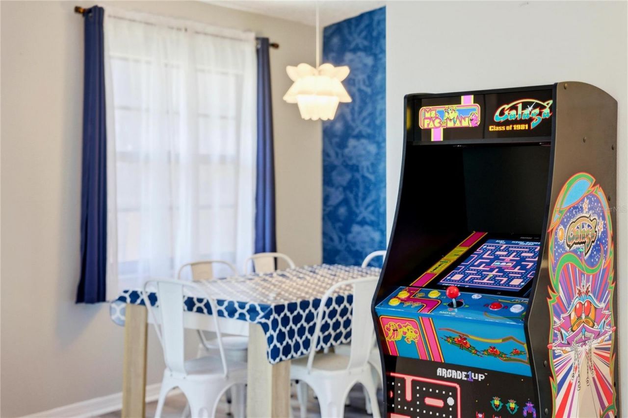 527 Beach Road, Sarasota, FL 34242 Photo