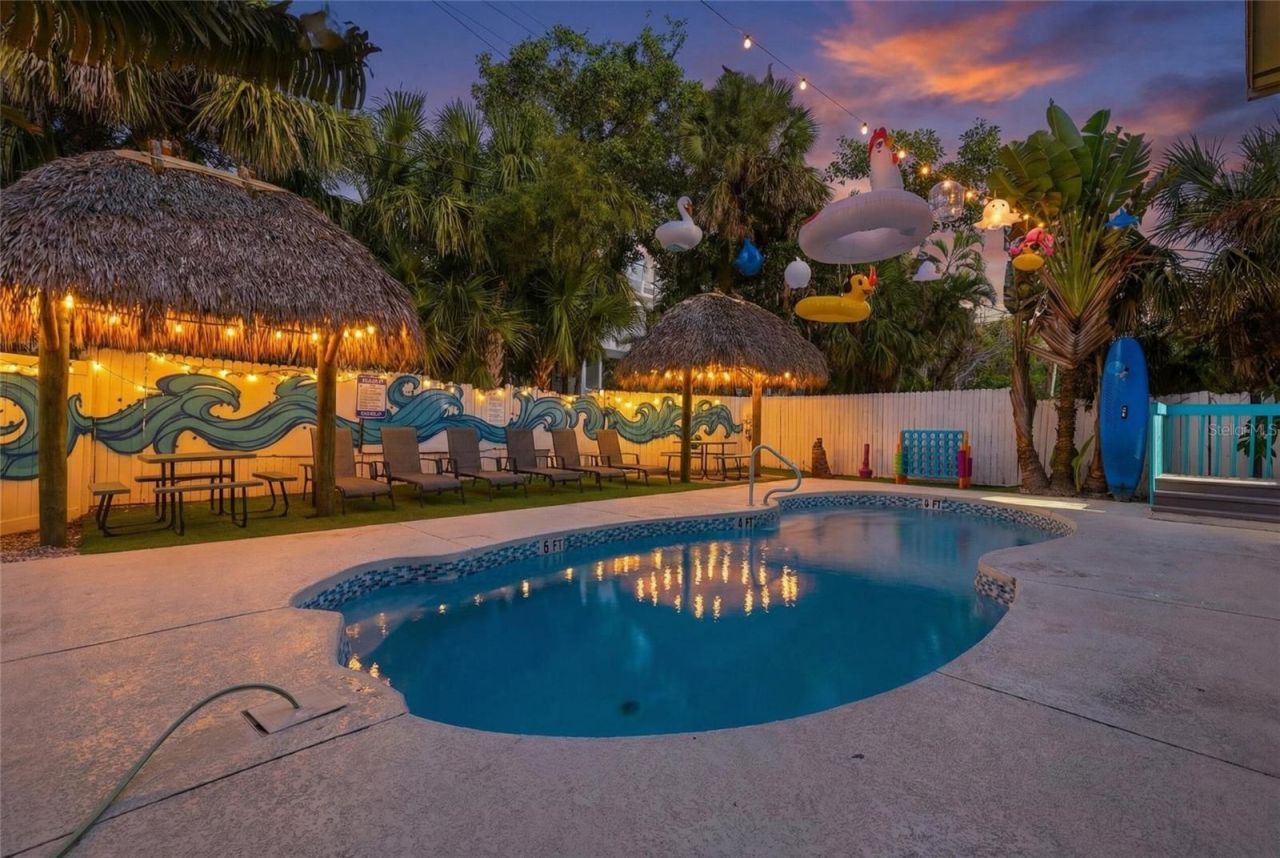 527 Beach Road, Sarasota, FL 34242 Photo