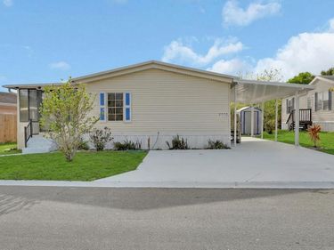 2008 HICKORYWOOD DRIVE, SOUTH DAYTONA, FL 32119