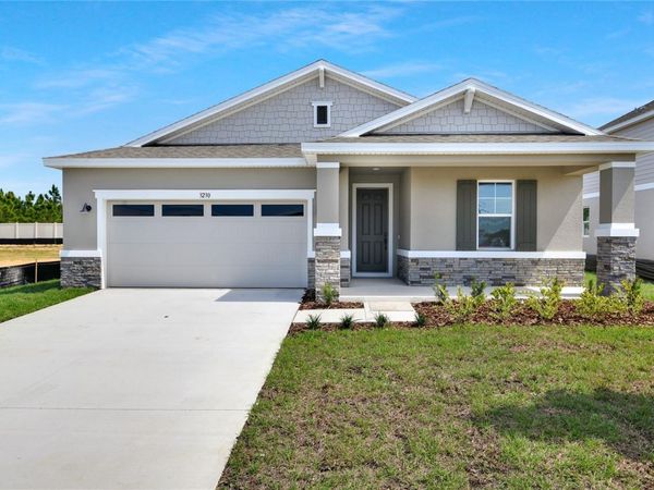 3230 MACCHI AVENUE, TAVARES, FL 32778