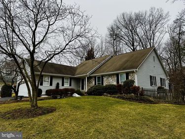 10900 CLARA BARTON COURT, FAIRFAX, VA 22032