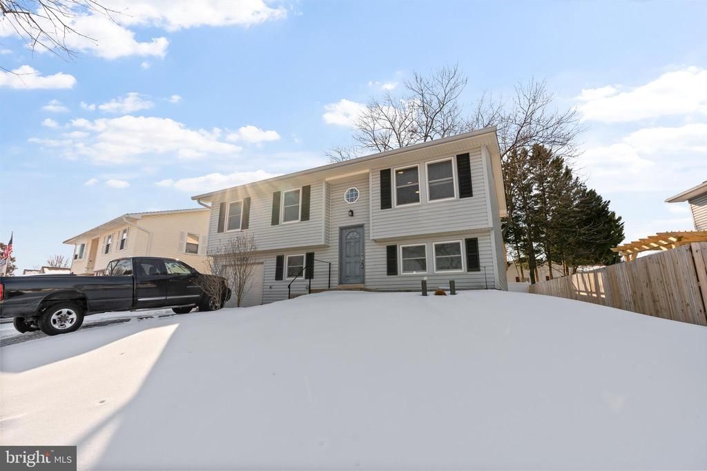 7872 Bastille Place, Severn, MD 21144 Main Photo