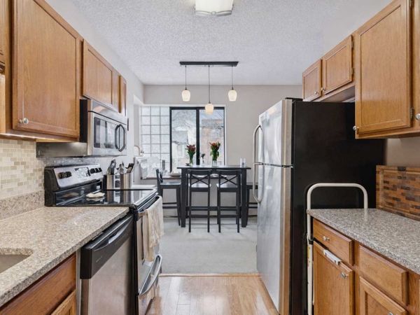 718 Portland Avenue, Unit I, Saint Paul, MN 55104