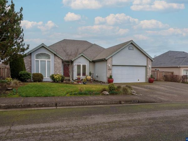 1757 Lambert St NW, Salem, OR 97304