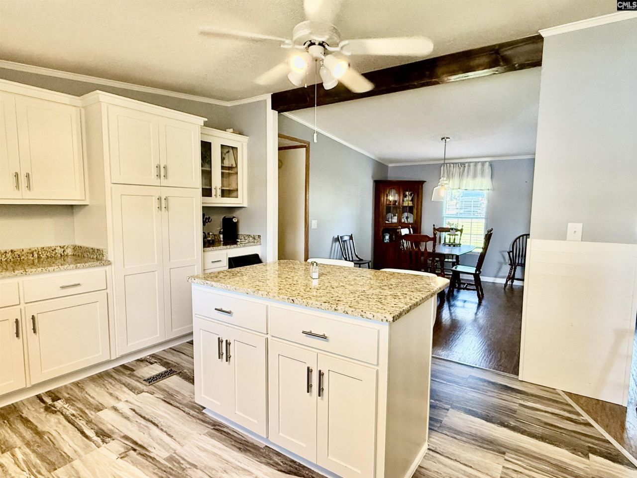 37 Suede Lane Photo 19