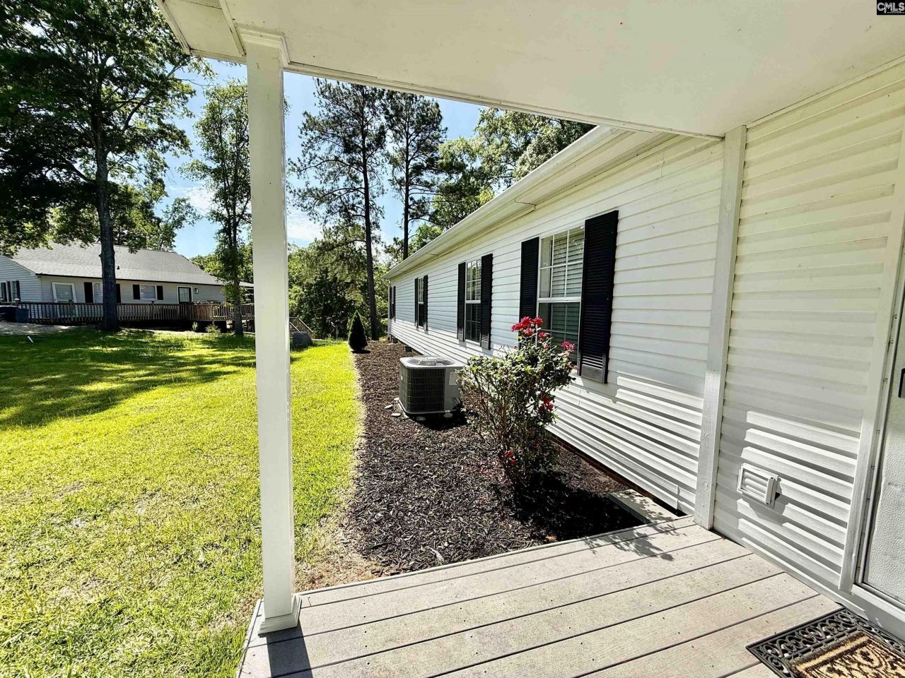 37 Suede Lane Photo 32