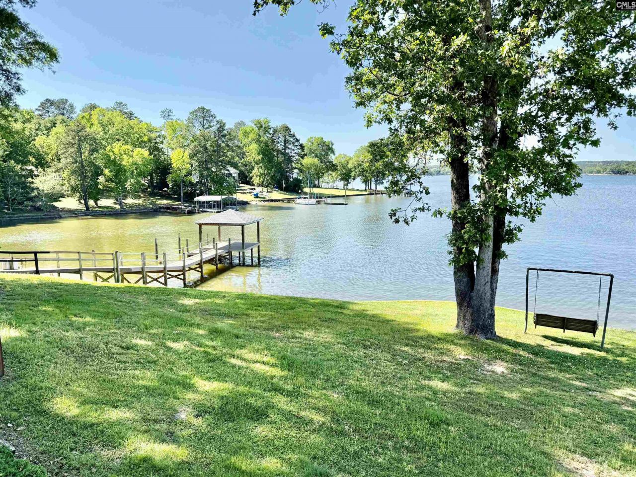 37 Suede Lane Photo 35