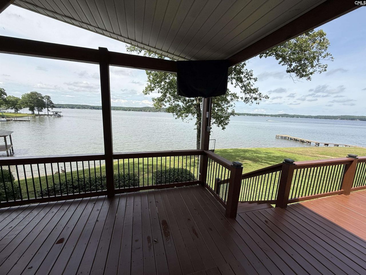 37 Suede Lane Photo 5