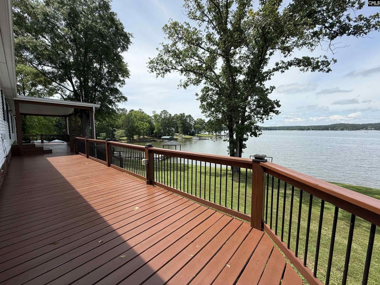 37 Suede Lane Photo 8