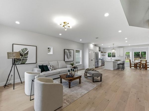 13 Autumn Oaks DR, Lakeway, TX 78738