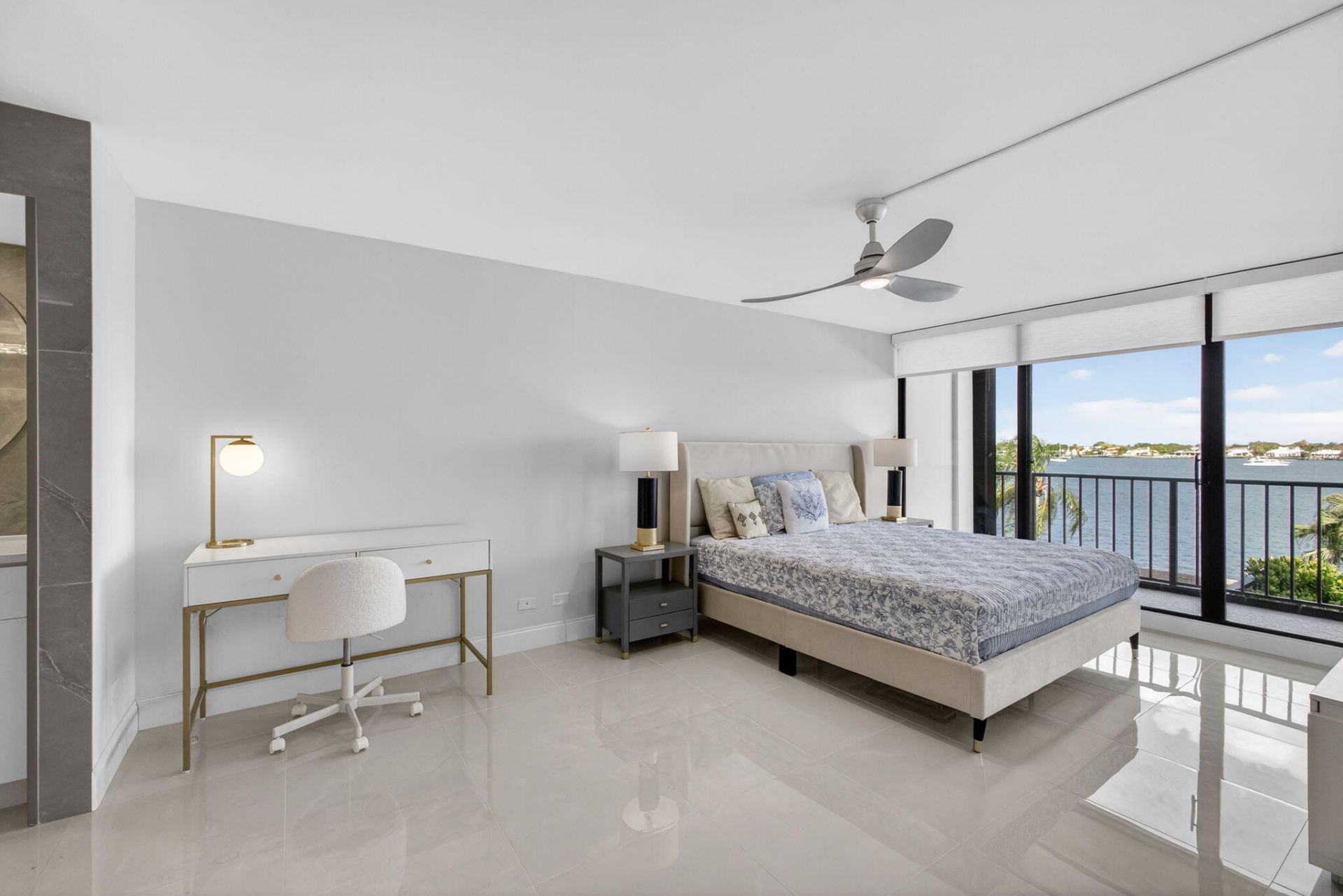 130 Lakeshore Drive, Unit 323, North Palm Beach, FL 33408 Photo