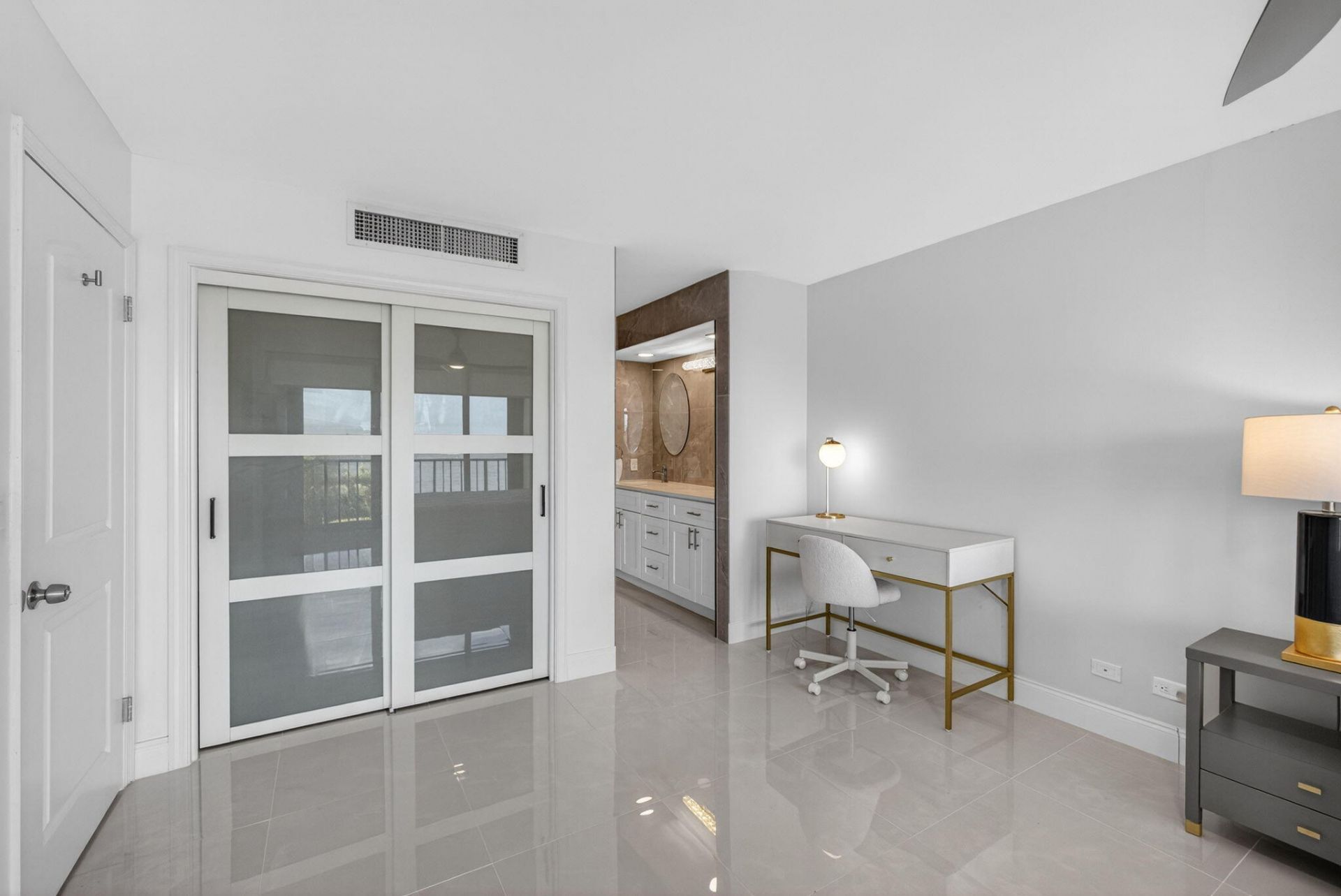 130 Lakeshore Drive, Unit 323, North Palm Beach, FL 33408 Photo