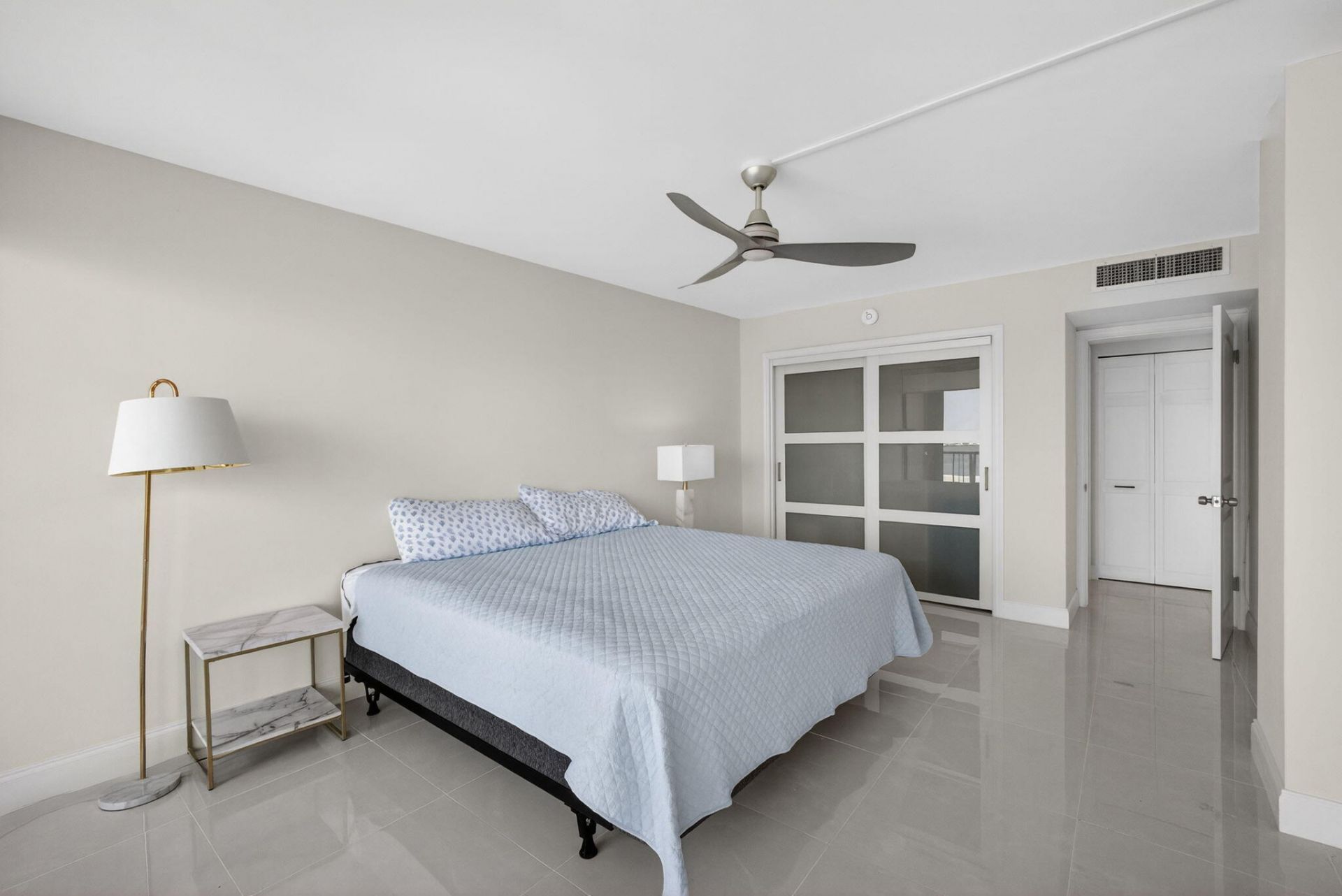 130 Lakeshore Drive, Unit 323, North Palm Beach, FL 33408 Photo