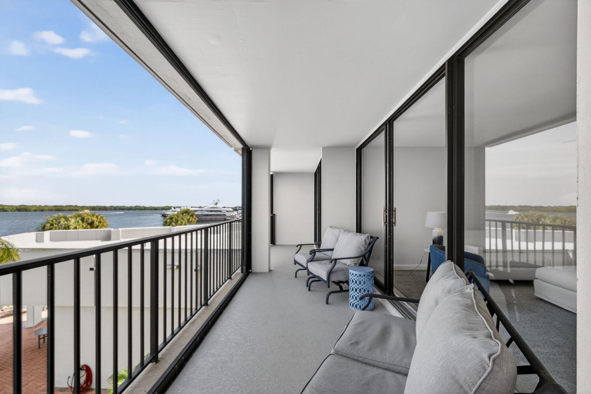 130 Lakeshore Drive, Unit 323, North Palm Beach, FL 33408 Photo