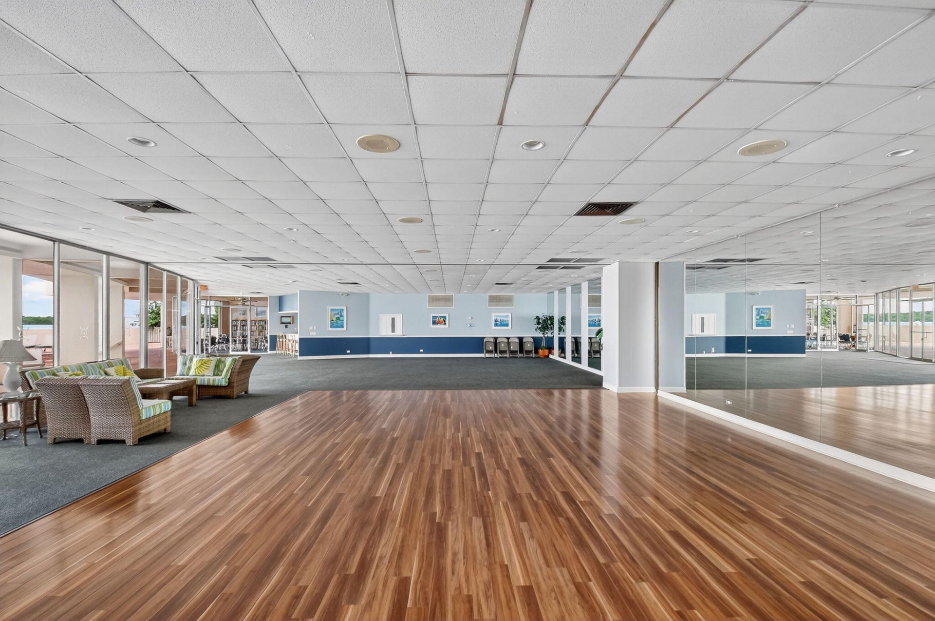 130 Lakeshore Drive, Unit 323, North Palm Beach, FL 33408 Photo