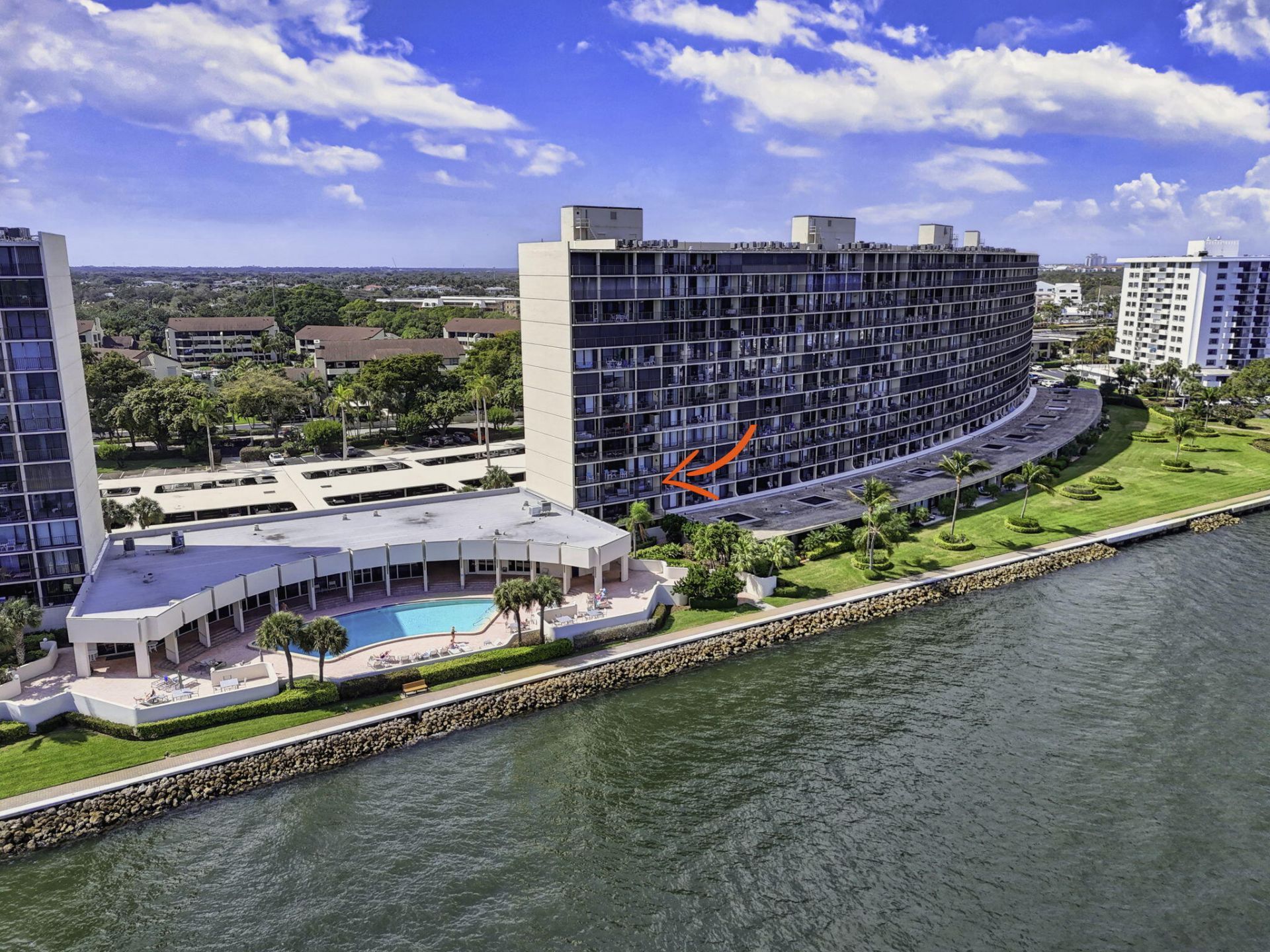 130 Lakeshore Drive, Unit 323, North Palm Beach, FL 33408 Photo