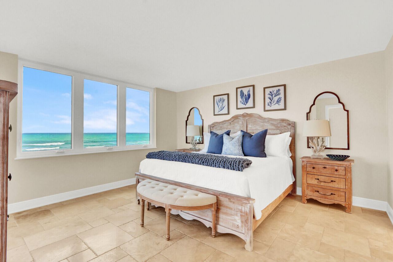 900 Ocean Drive, Unit 207, Juno Beach, FL 33408 Photo