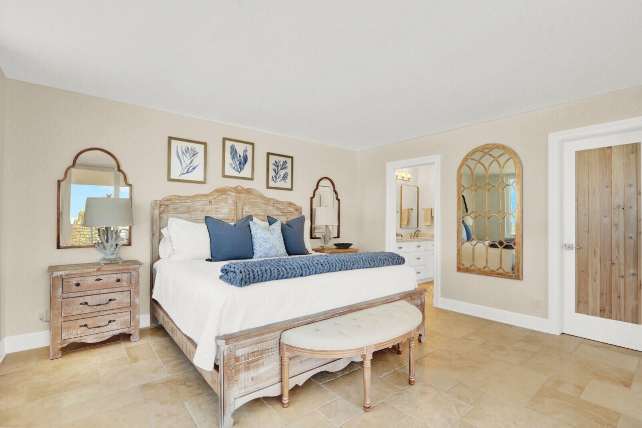 900 Ocean Drive, Unit 207, Juno Beach, FL 33408 Photo