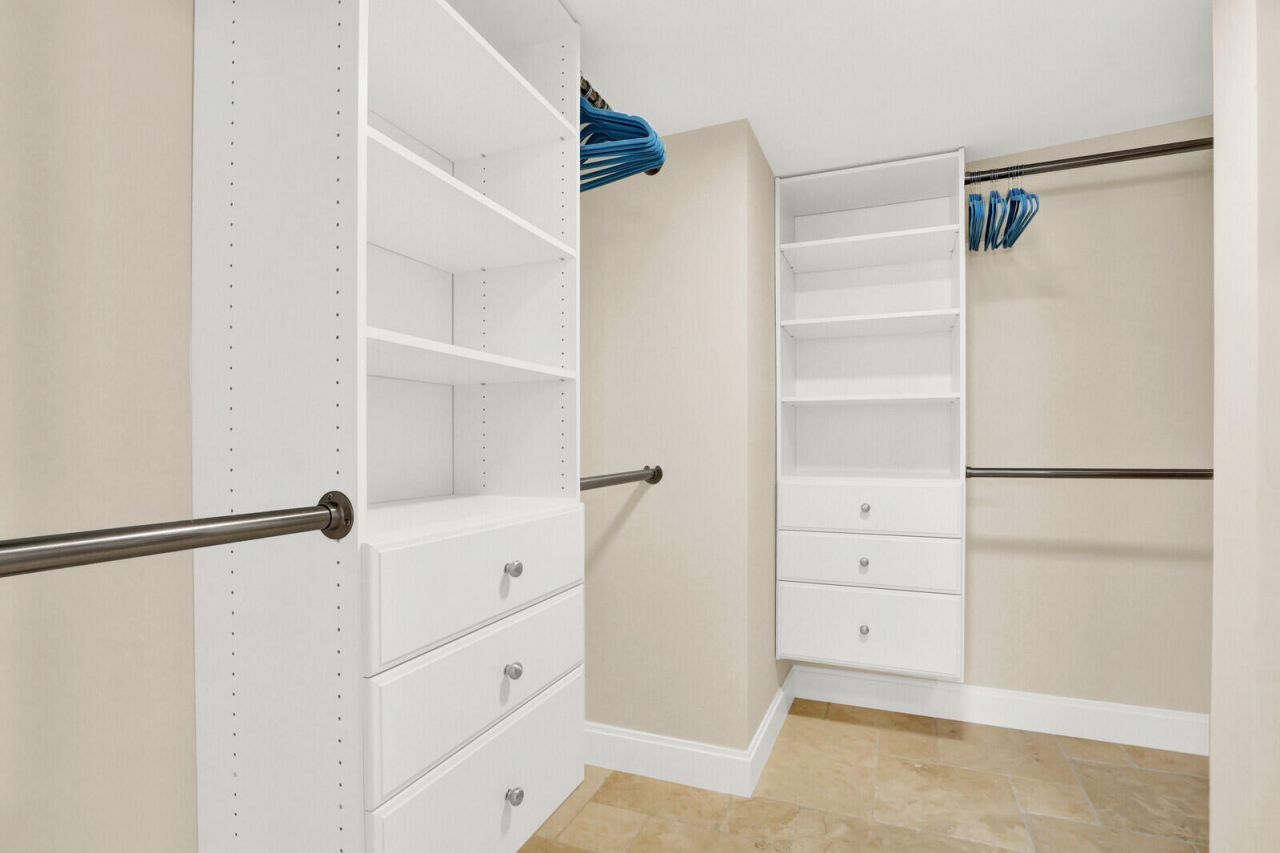 900 Ocean Drive, Unit 207, Juno Beach, FL 33408 Photo