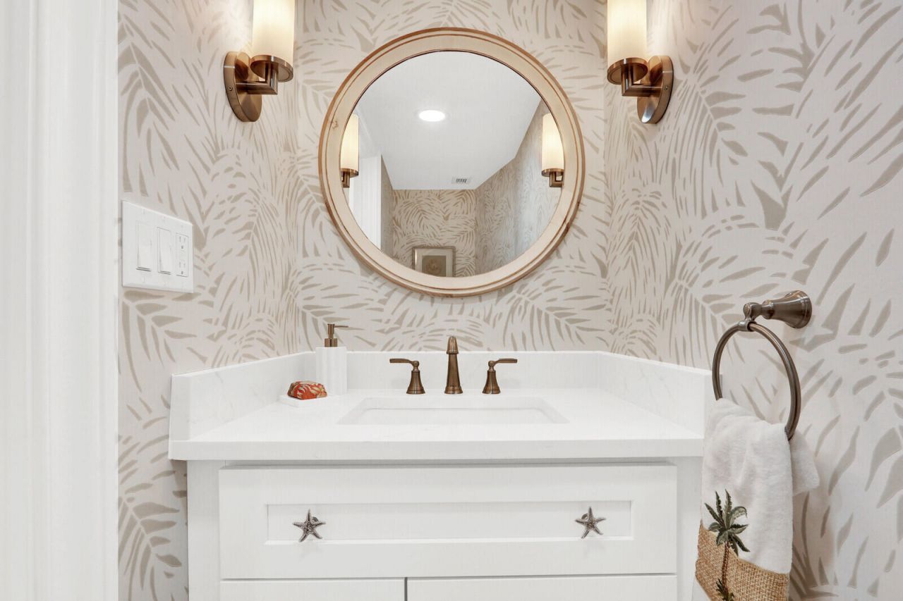 900 Ocean Drive, Unit 207, Juno Beach, FL 33408 Photo