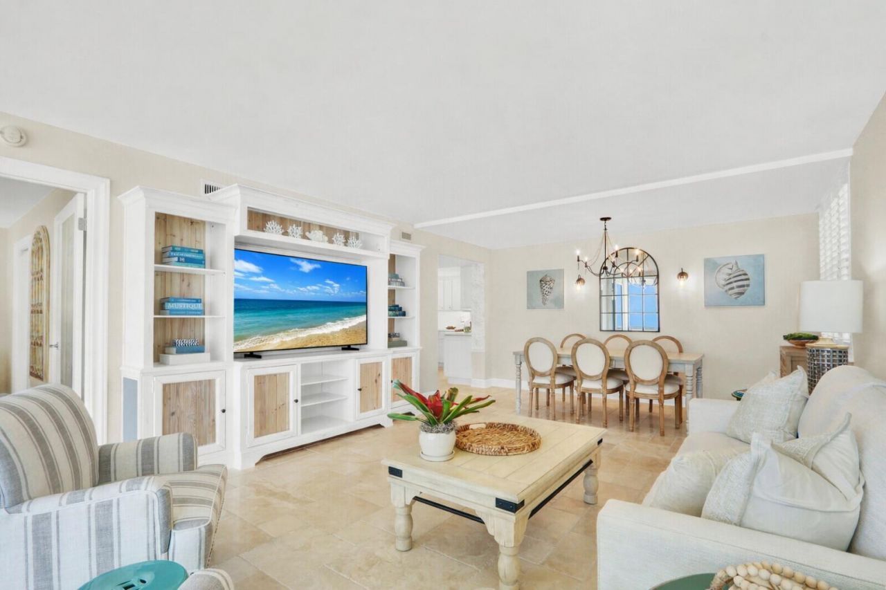 900 Ocean Drive, Unit 207, Juno Beach, FL 33408 Photo