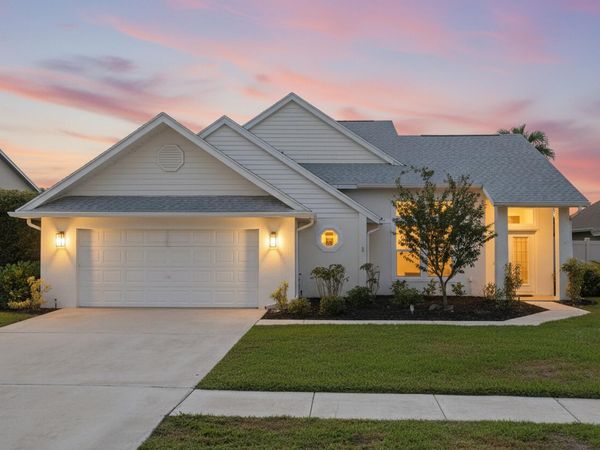 12912 Meadowbreeze Drive, Wellington, FL 33414