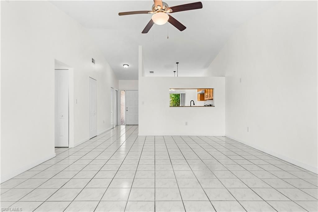6479 Royal Woods Dr, Fort Myers, FL 33908 Photo