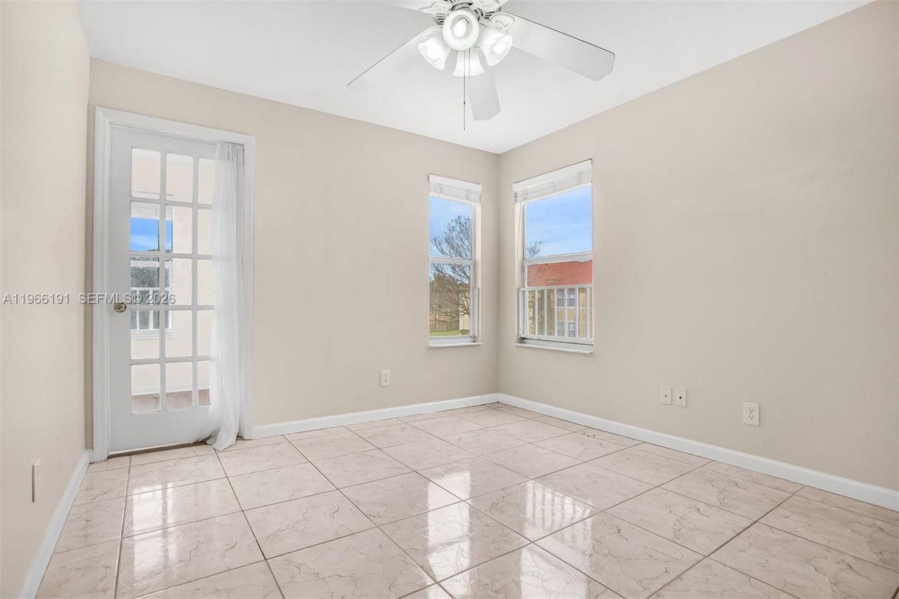 12650 Vista Isles Dr , Unit 926, Sunrise, FL 33325 Photo