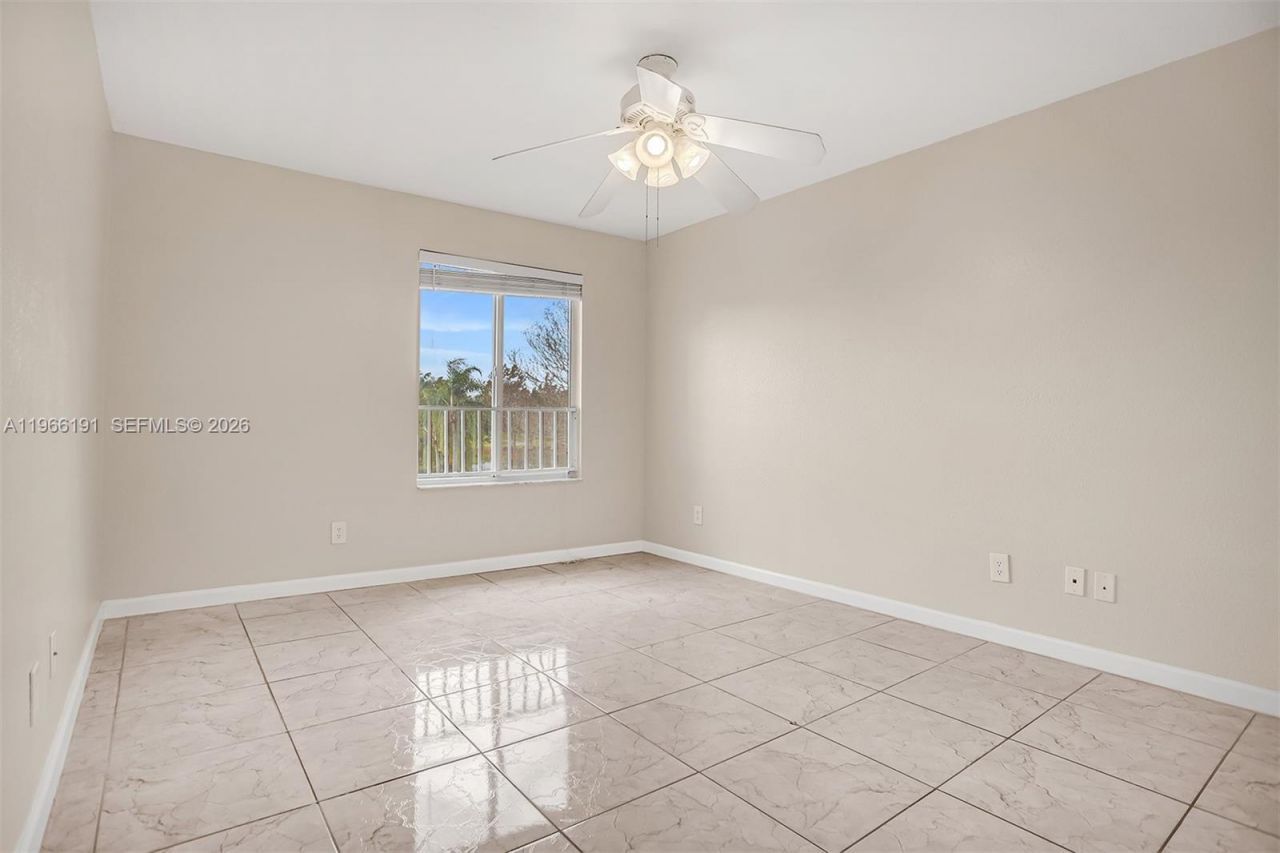 12650 Vista Isles Dr , Unit 926, Sunrise, FL 33325 Photo