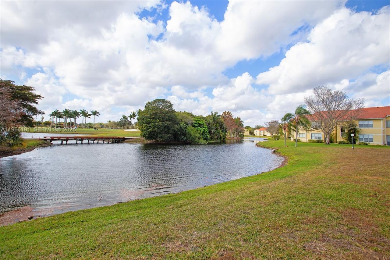 12650 Vista Isles Dr , Unit 926, Sunrise, FL 33325 Photo