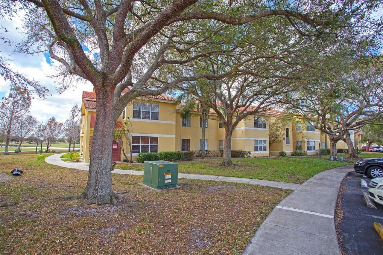 12650 Vista Isles Dr , Unit 926, Sunrise, FL 33325 Photo