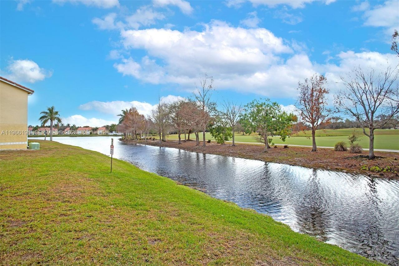 12650 Vista Isles Dr , Unit 926, Sunrise, FL 33325 Photo