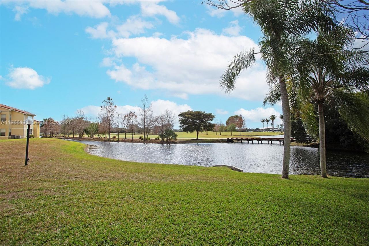 12650 Vista Isles Dr , Unit 926, Sunrise, FL 33325 Photo