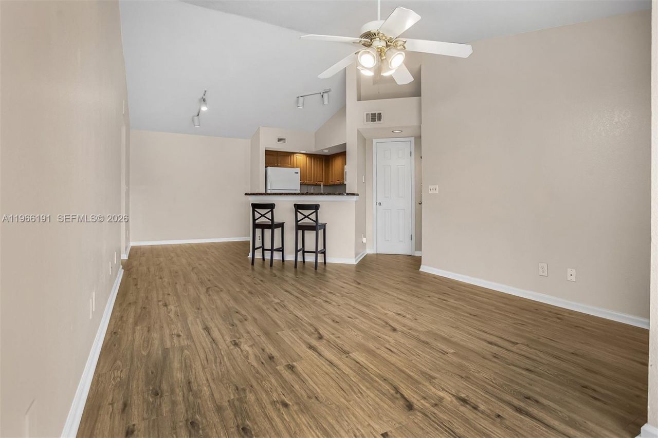 12650 Vista Isles Dr , Unit 926, Sunrise, FL 33325 Photo