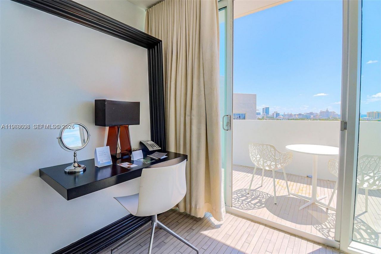 1100 West Ave , Unit 1617, Miami Beach, FL 33139 Photo