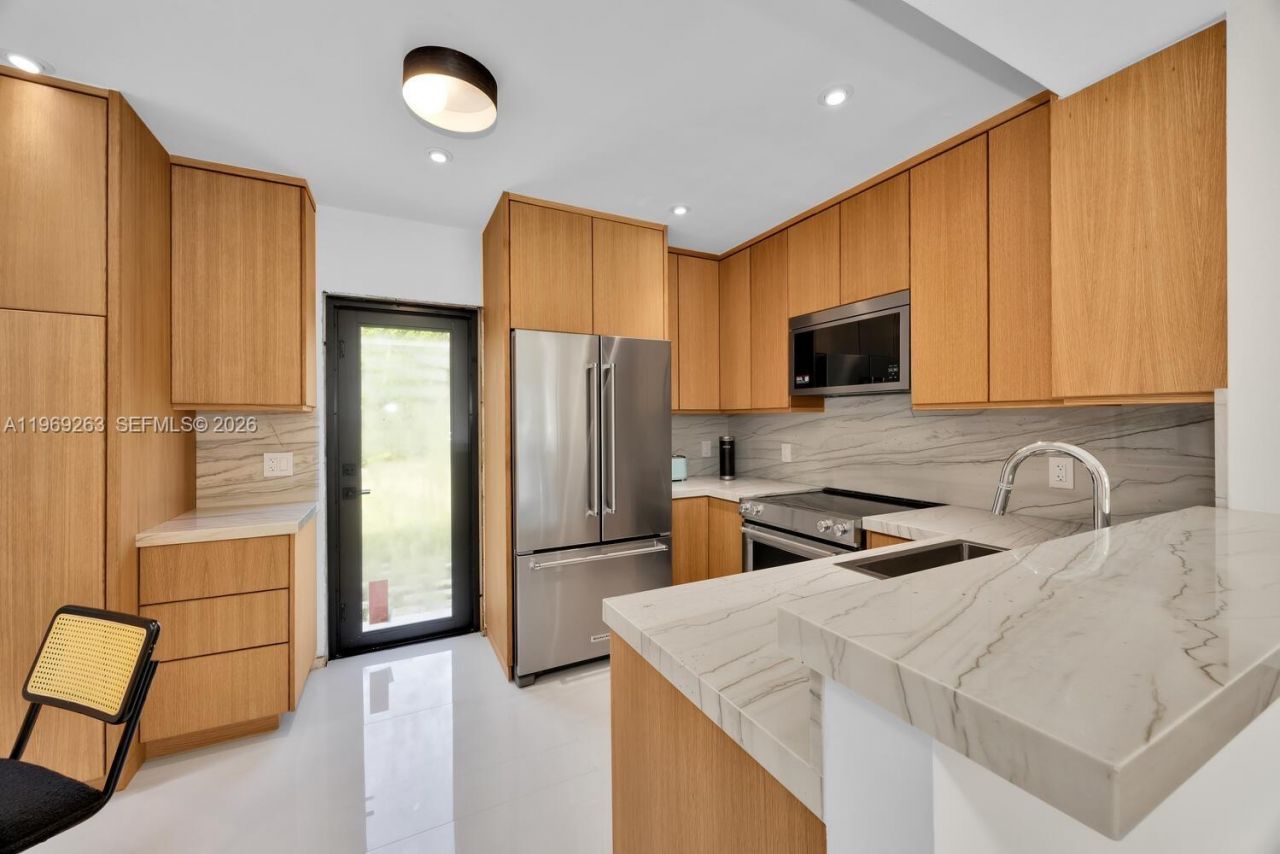 3791 SW 26th Ter, Unit 3791, Miami, FL 33134 Photo