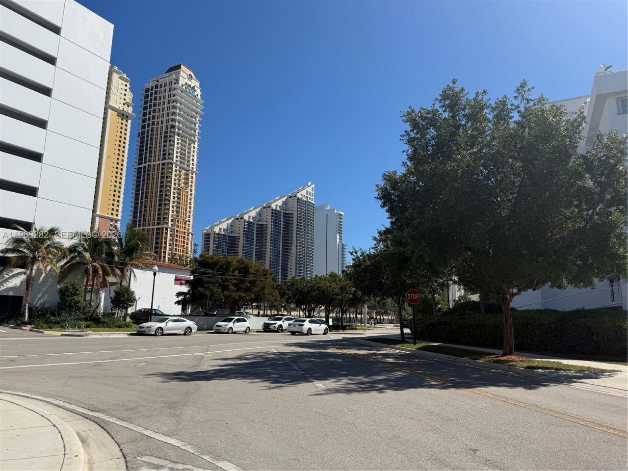 201 180th Dr , Unit 112, Sunny Isles Beach, FL 33160 Photo