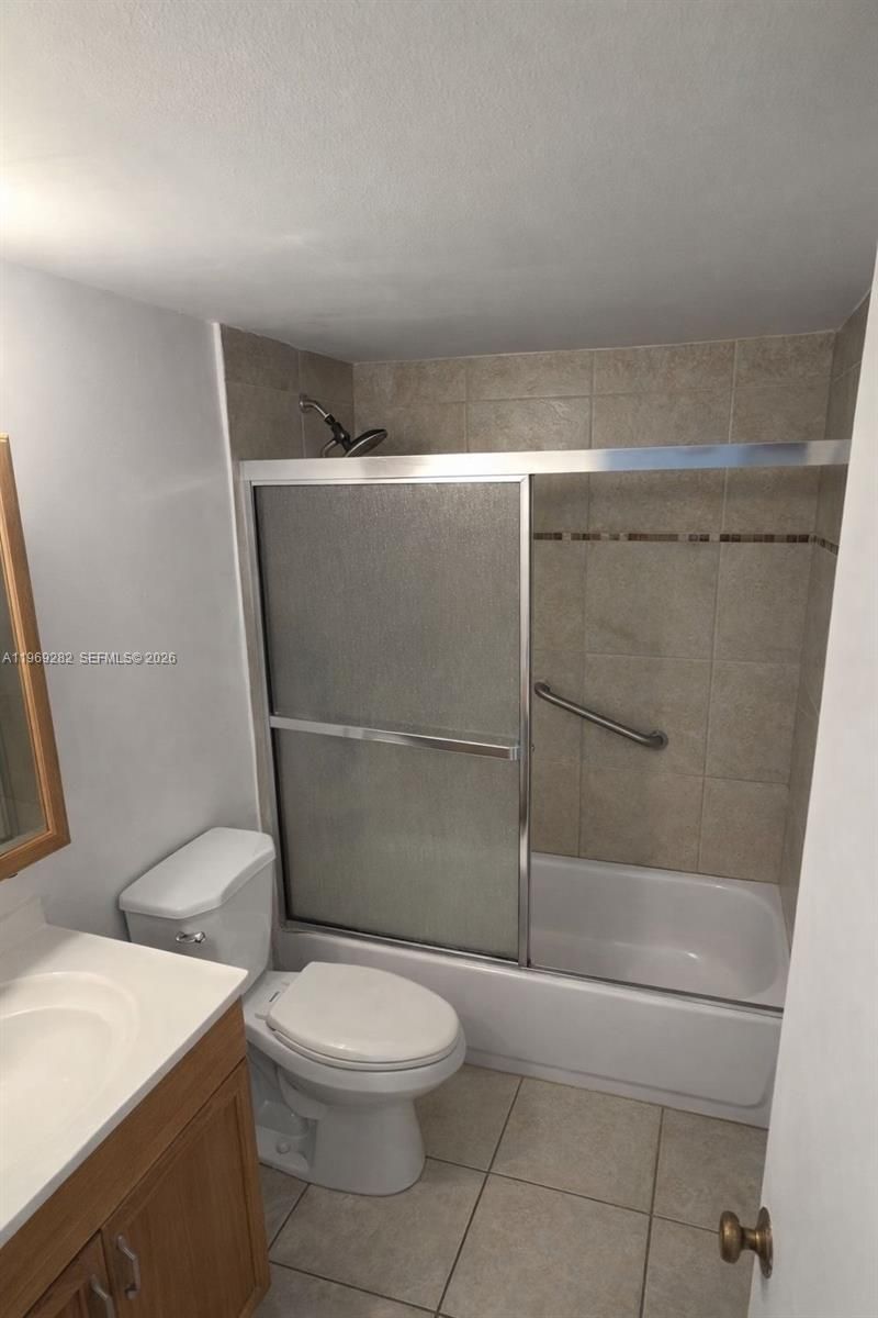 201 180th Dr , Unit 112, Sunny Isles Beach, FL 33160 Photo